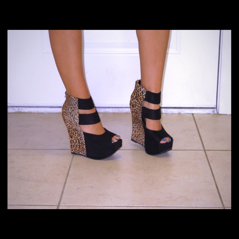 Lunching Cheetah Wedge Shoes